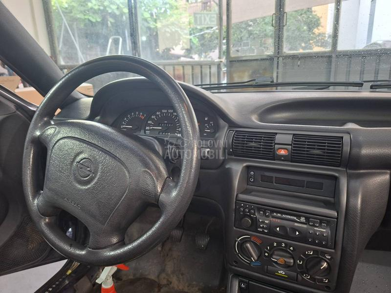 Opel Astra F 