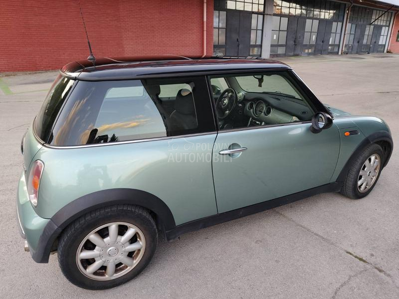 MINI Cooper 