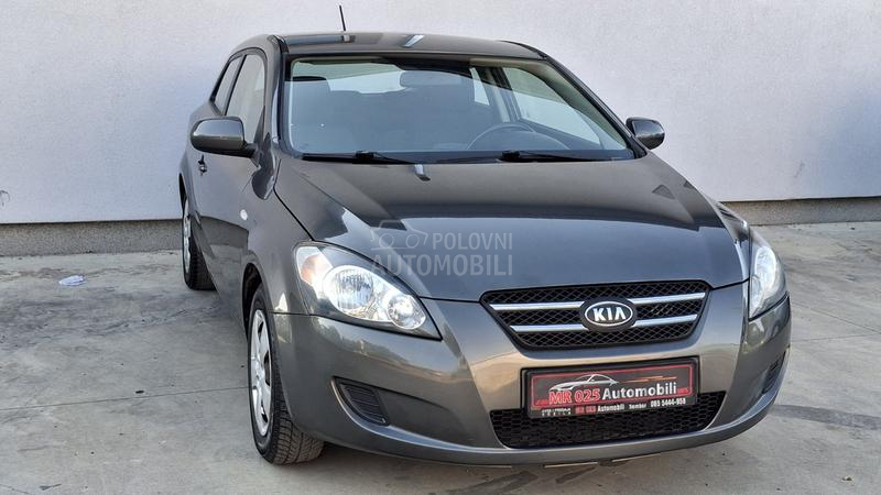Kia cee`d 1.4 LX Fresh