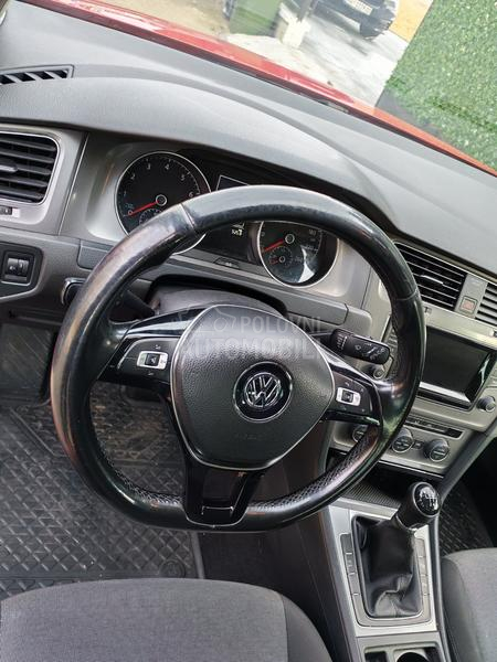 Volkswagen Golf 7 1.2b Nov