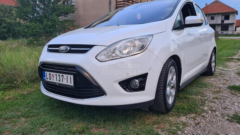 Ford C-Max titanium
