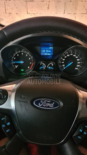 Ford C-Max titanium