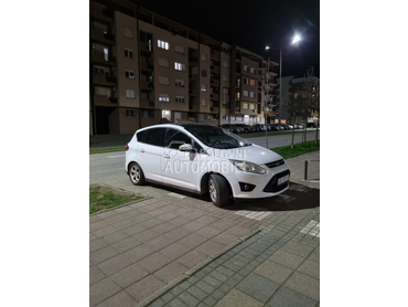 Ford C-Max titanium