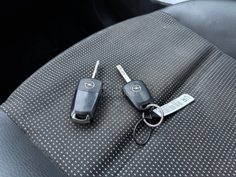 Opel Astra H 1,6b PREP0RUKA