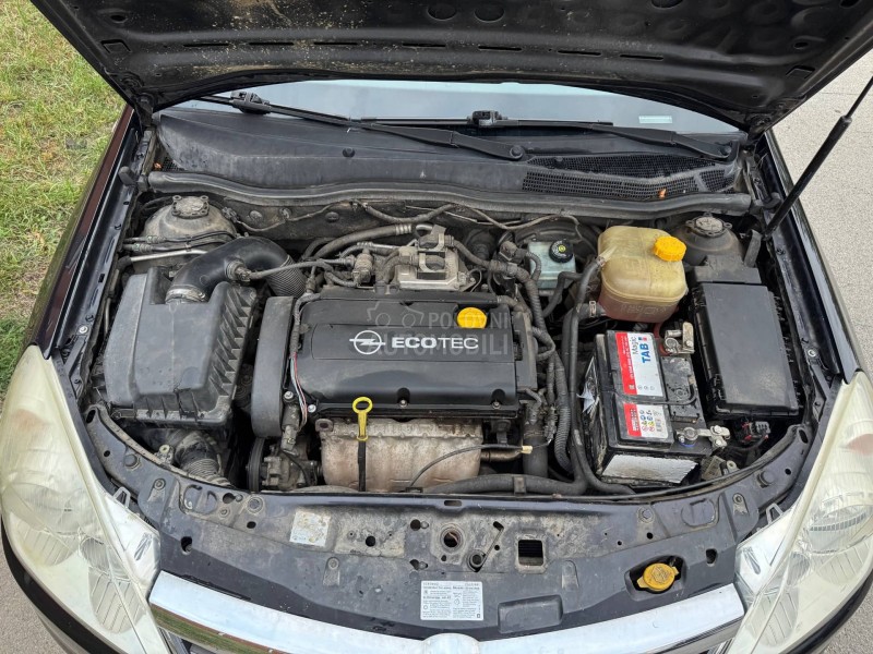 Opel Astra H 1,6b PREP0RUKA