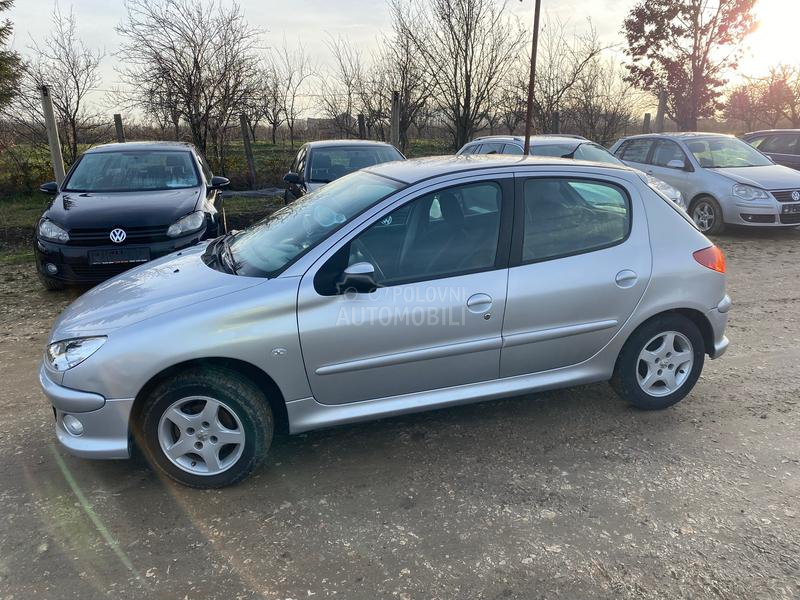 Peugeot 206 