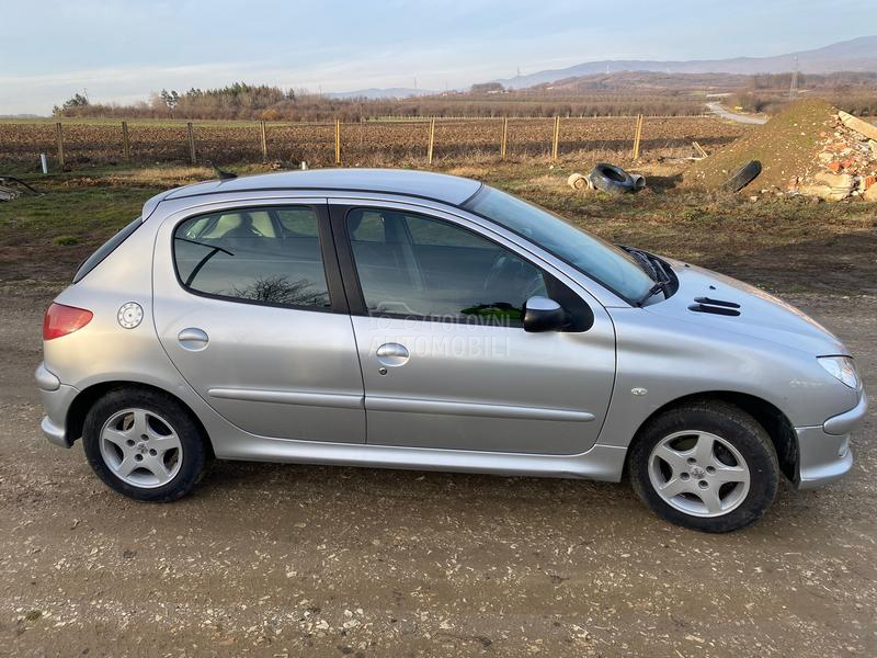Peugeot 206 