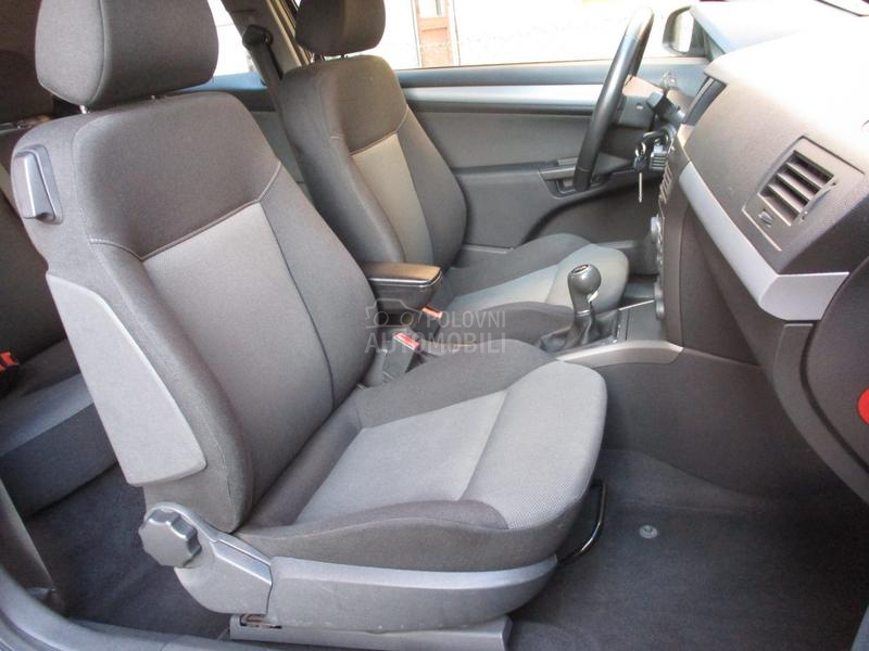 Opel Astra H GTC / Excellent