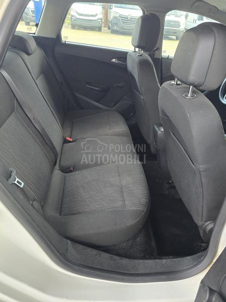 Opel Astra J 1.7cdti  N1