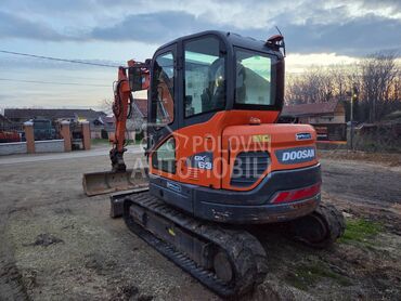 Doosan DX 63  TOP STANJE