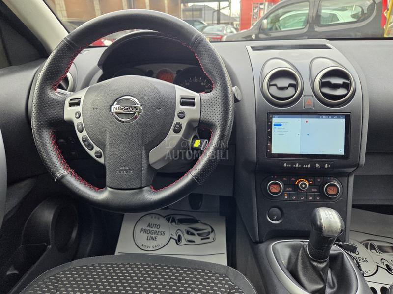 Nissan Qashqai 1.6B/NAV/PANO/SER