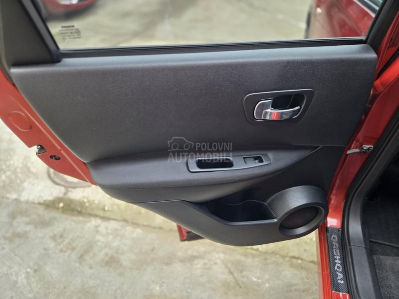 Nissan Qashqai 1.6B/NAV/PANO/SER