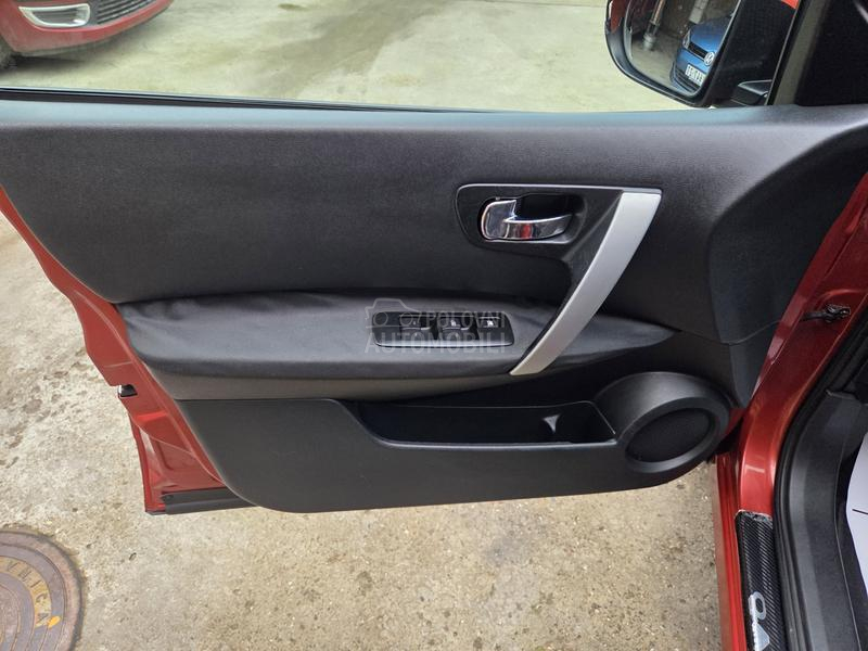 Nissan Qashqai 1.6B/NAV/PANO/SER