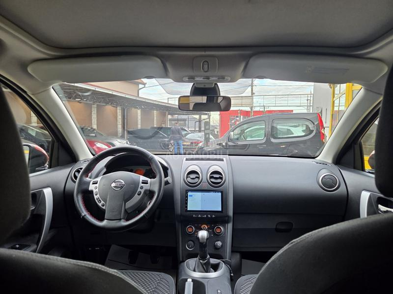 Nissan Qashqai 1.6B/NAV/PANO/SER