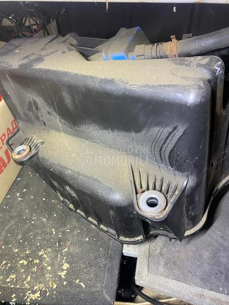 Ad blu pumpa,rezervoar