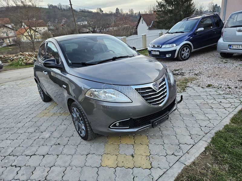 Lancia Ypsilon 0.9