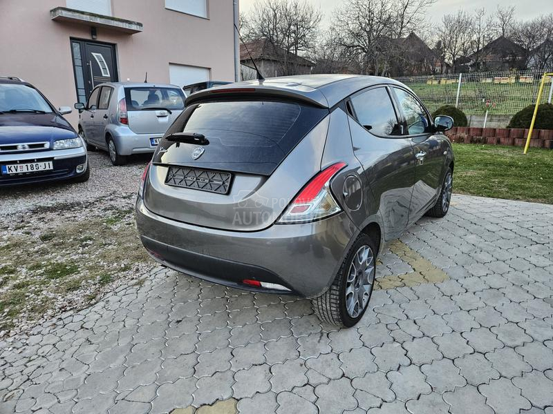 Lancia Ypsilon 0.9