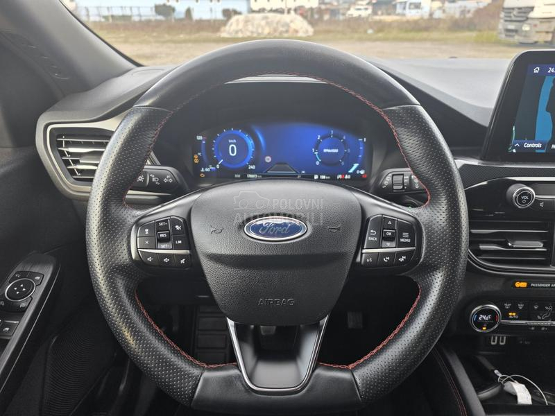 Ford Kuga 1.5 TDCI ST LINE