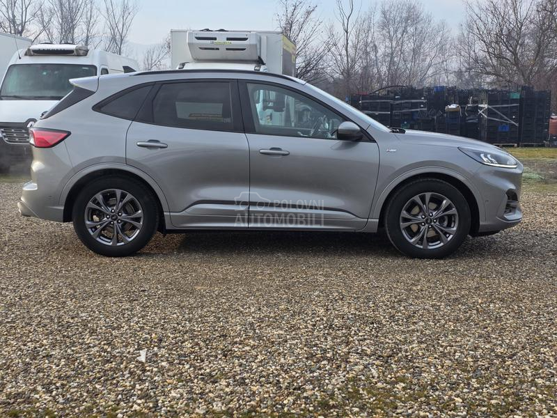Ford Kuga 1.5 TDCI ST LINE