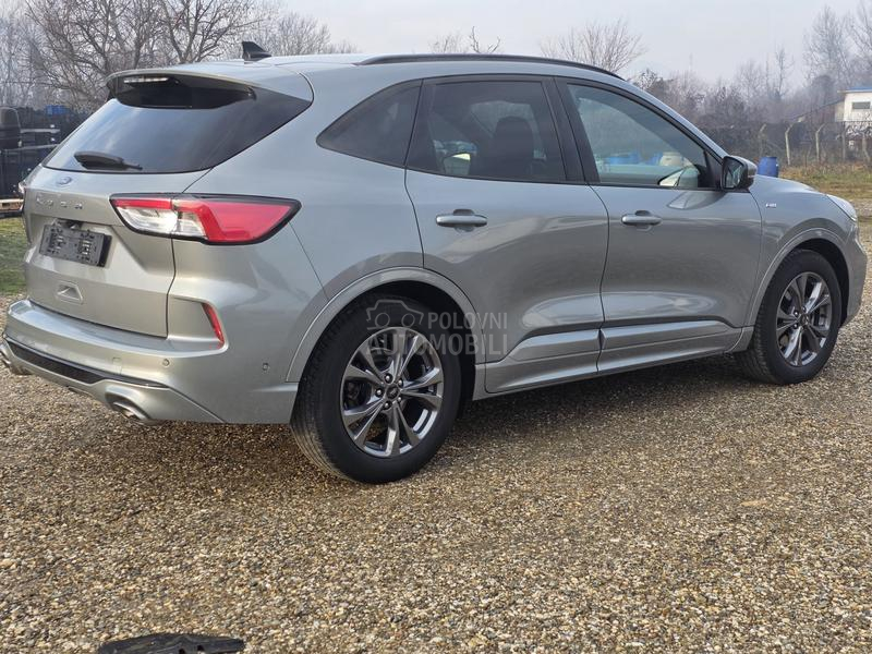 Ford Kuga 1.5 TDCI ST LINE