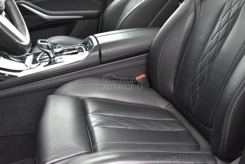 BMW X7 30d xDrive M paket