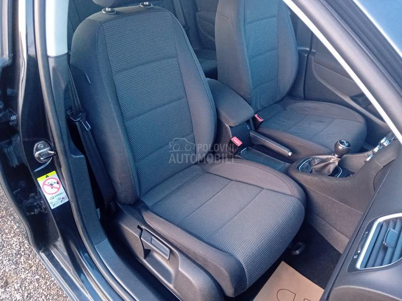 Volkswagen Golf 6 1.6 8V TNG