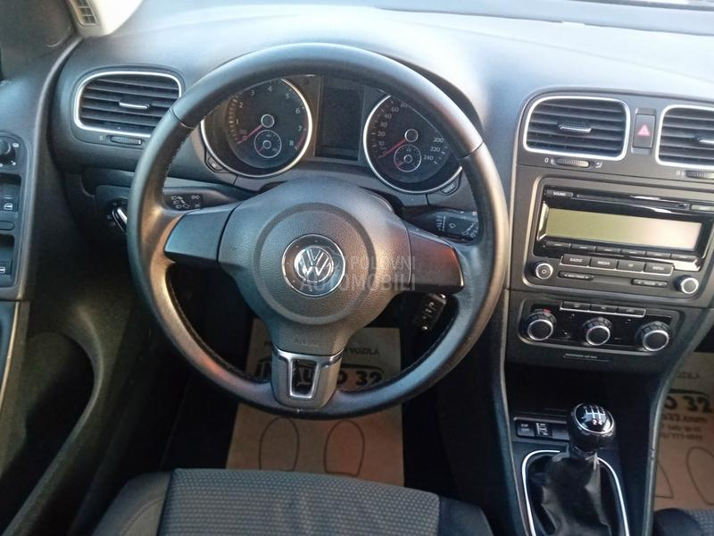 Volkswagen Golf 6 1.6 8V TNG