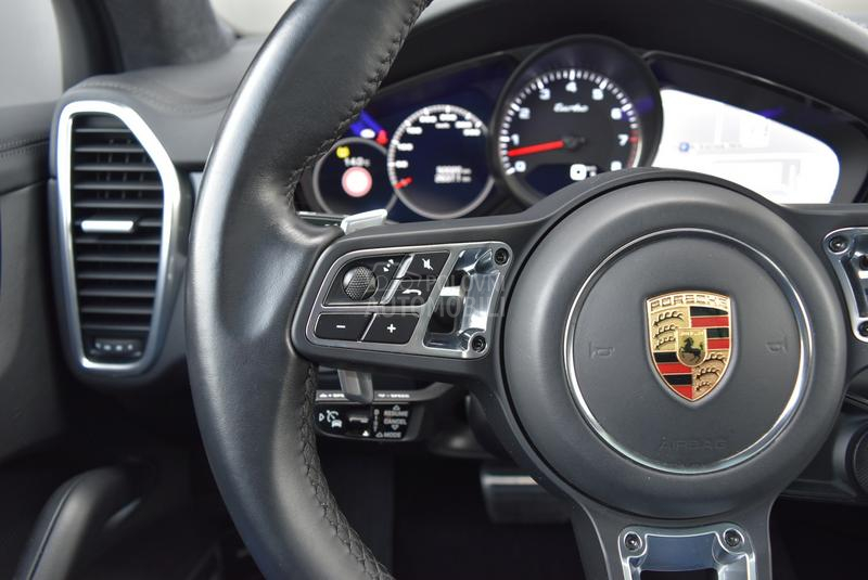 Porsche Cayenne Turbo