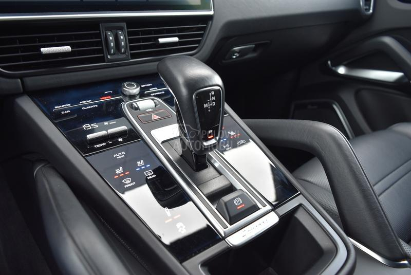 Porsche Cayenne Turbo