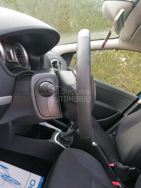 Renault Clio 1.4i EXPRESSION CH