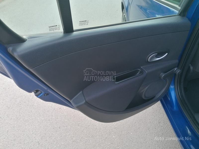 Renault Clio 1.4i EXPRESSION CH