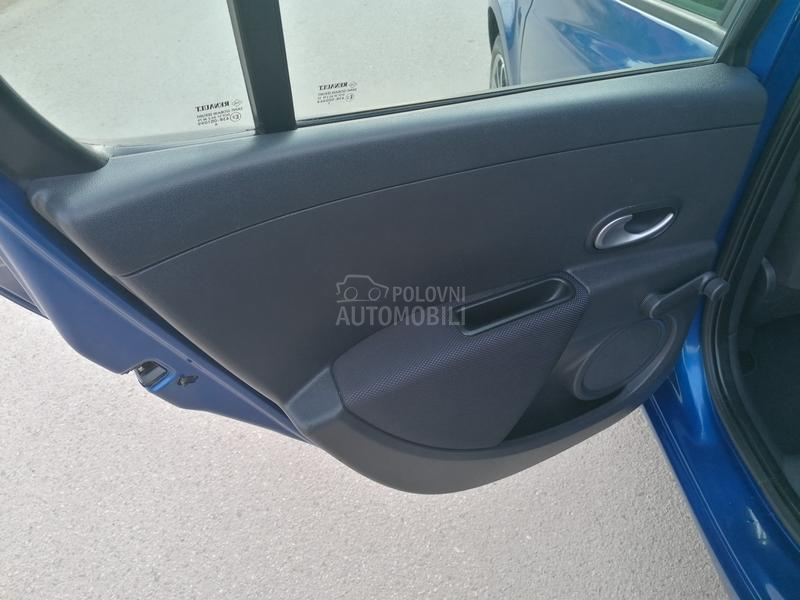 Renault Clio 1.4i EXPRESSION CH