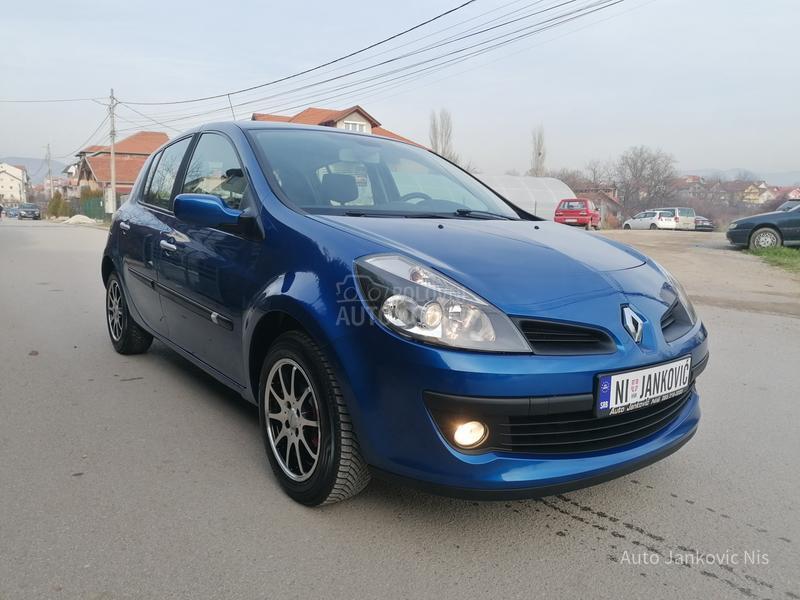 Renault Clio 1.4i EXPRESSION CH
