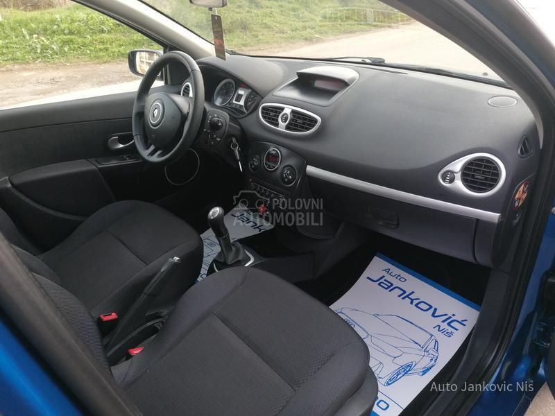 Renault Clio 1.4i EXPRESSION CH