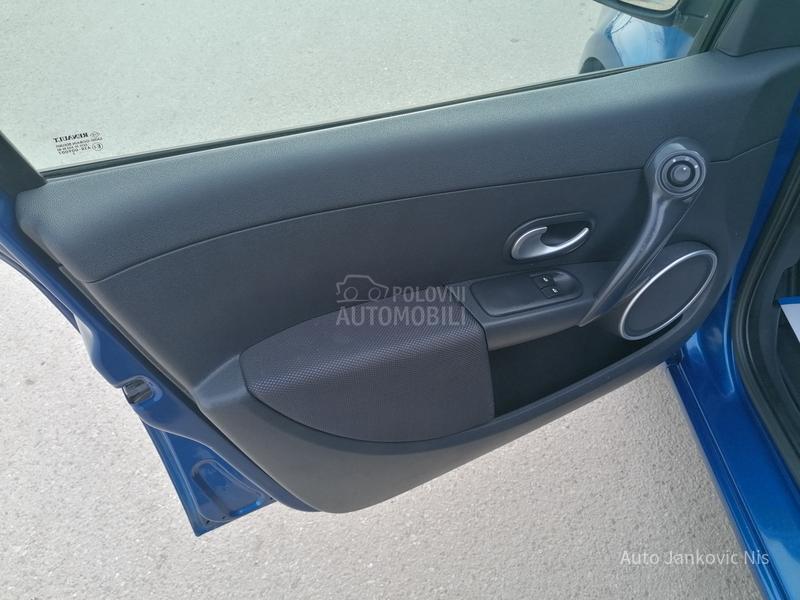 Renault Clio 1.4i EXPRESSION CH