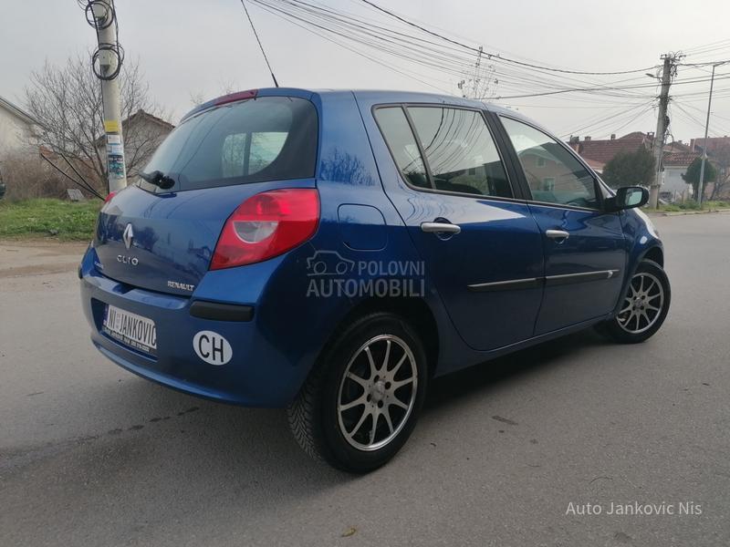 Renault Clio 1.4i EXPRESSION CH