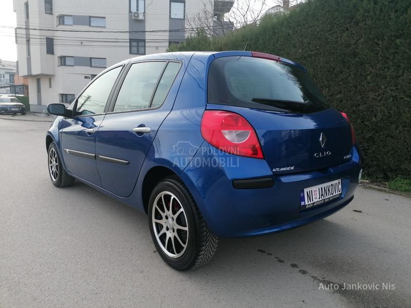 Renault Clio 1.4i EXPRESSION CH