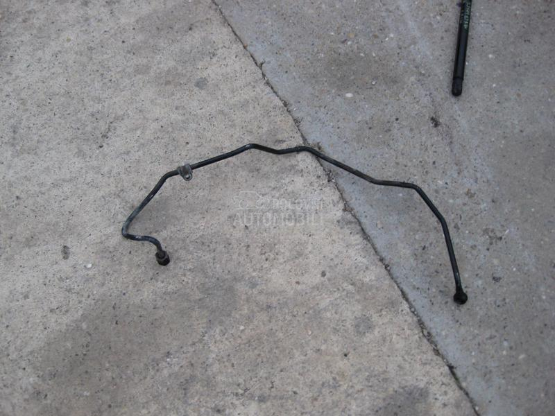 Cev za podmazivanje turbine