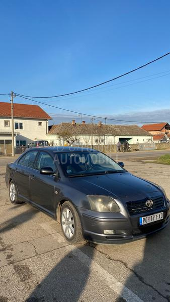 Toyota Avensis 