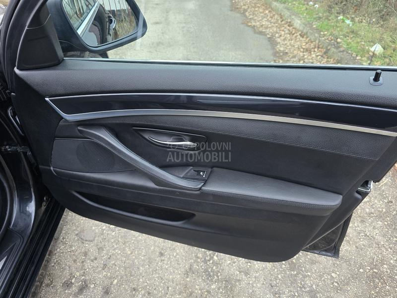 BMW 525 2.0D AUTOM PANO