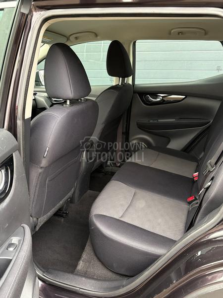 Nissan Qashqai 1.2 / CH /164 800k m