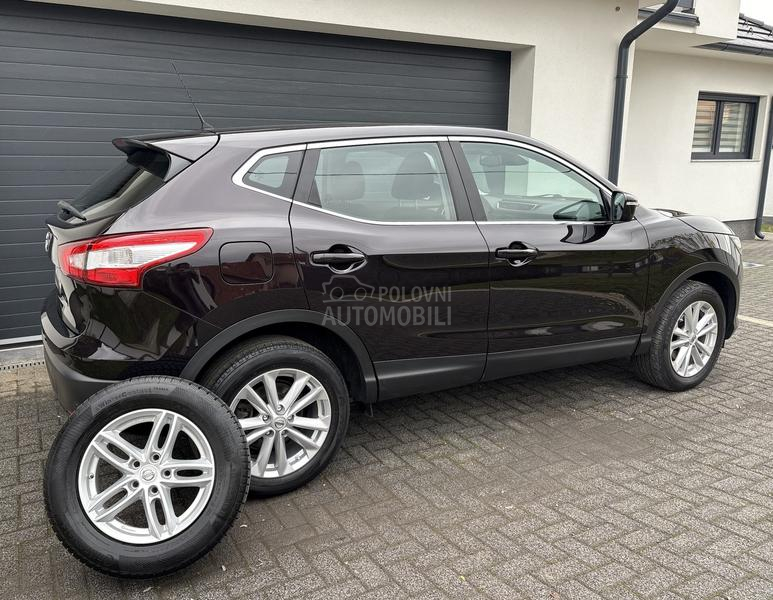 Nissan Qashqai 1.2 / CH /164 800k m