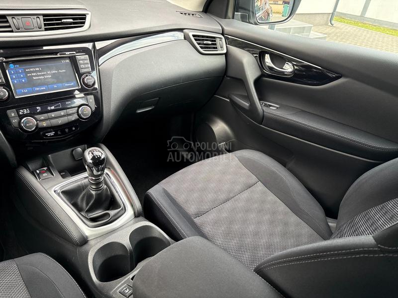 Nissan Qashqai 1.2 / CH /164 800k m