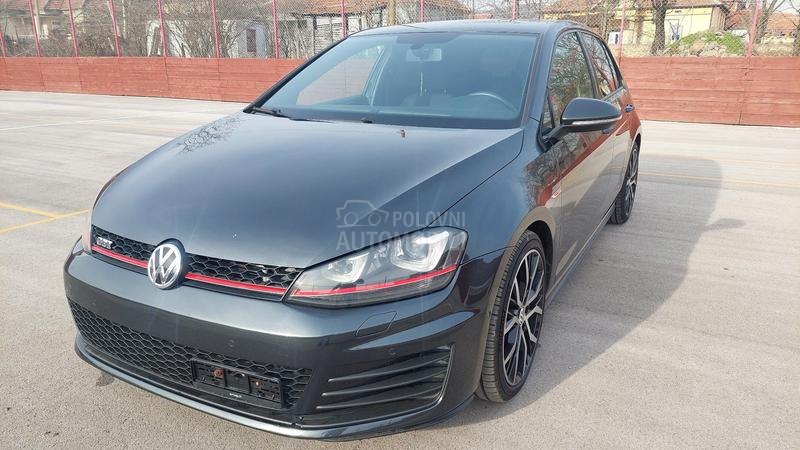Volkswagen Golf 7 2.0 GTI