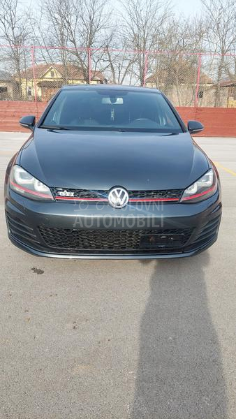 Volkswagen Golf 7 2.0 GTI