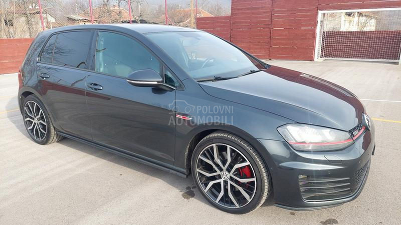 Volkswagen Golf 7 2.0 GTI