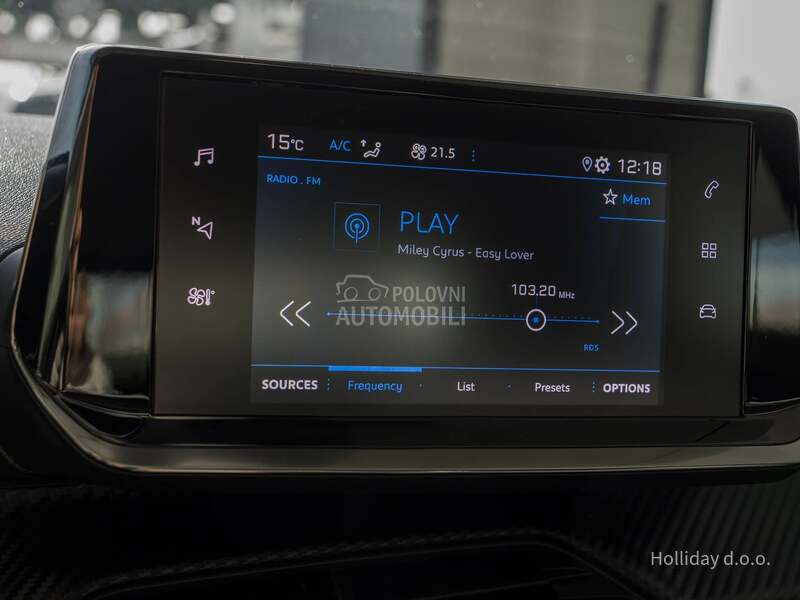 Peugeot 2008 1.2PureTech Aut Led