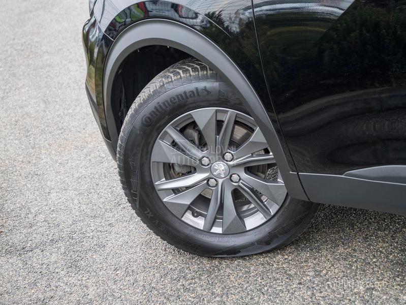 Peugeot 2008 1.2PureTech Aut Led