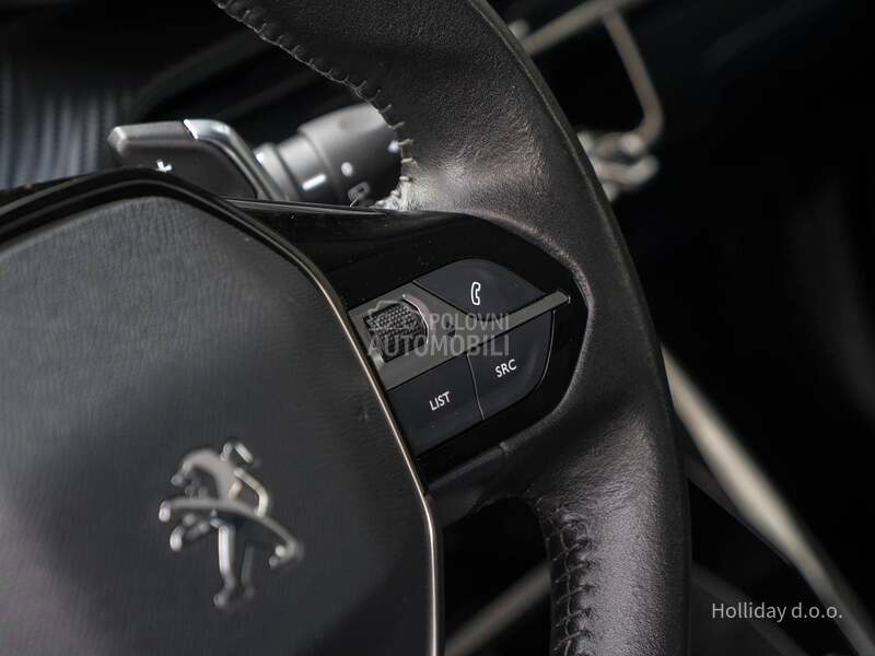 Peugeot 2008 1.2PureTech Aut Led