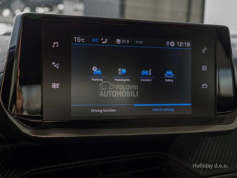 Peugeot 2008 1.2PureTech Aut Led